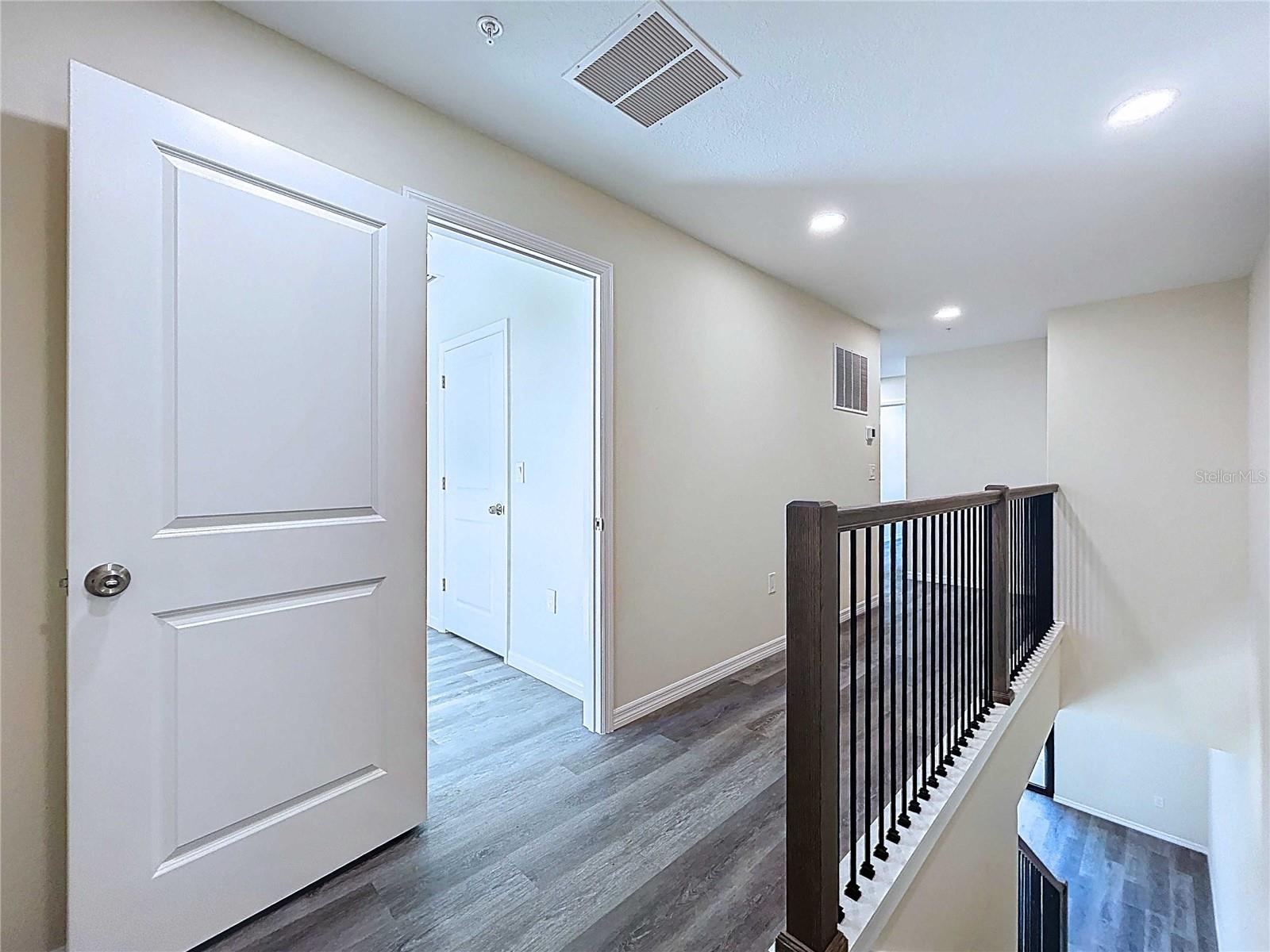 4370 CAMBIO GARDENS COURT, TAMPA, FL — photo 29