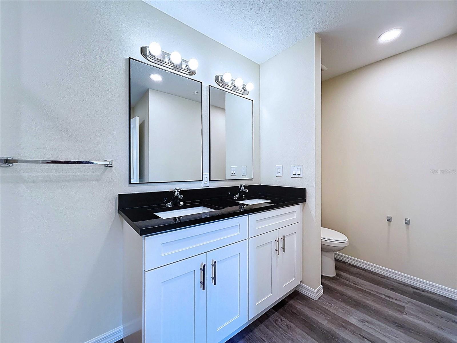 4370 CAMBIO GARDENS COURT, TAMPA, FL — photo 38
