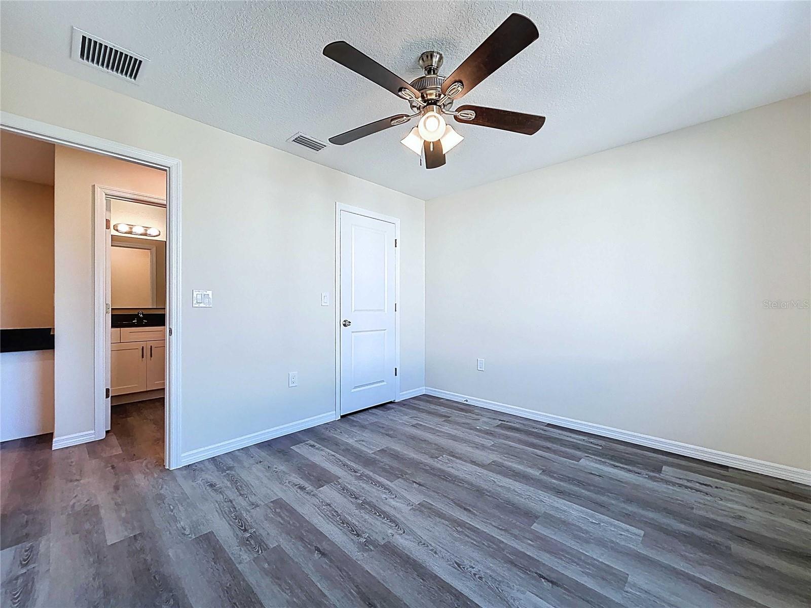 4370 CAMBIO GARDENS COURT, TAMPA, FL — photo 50