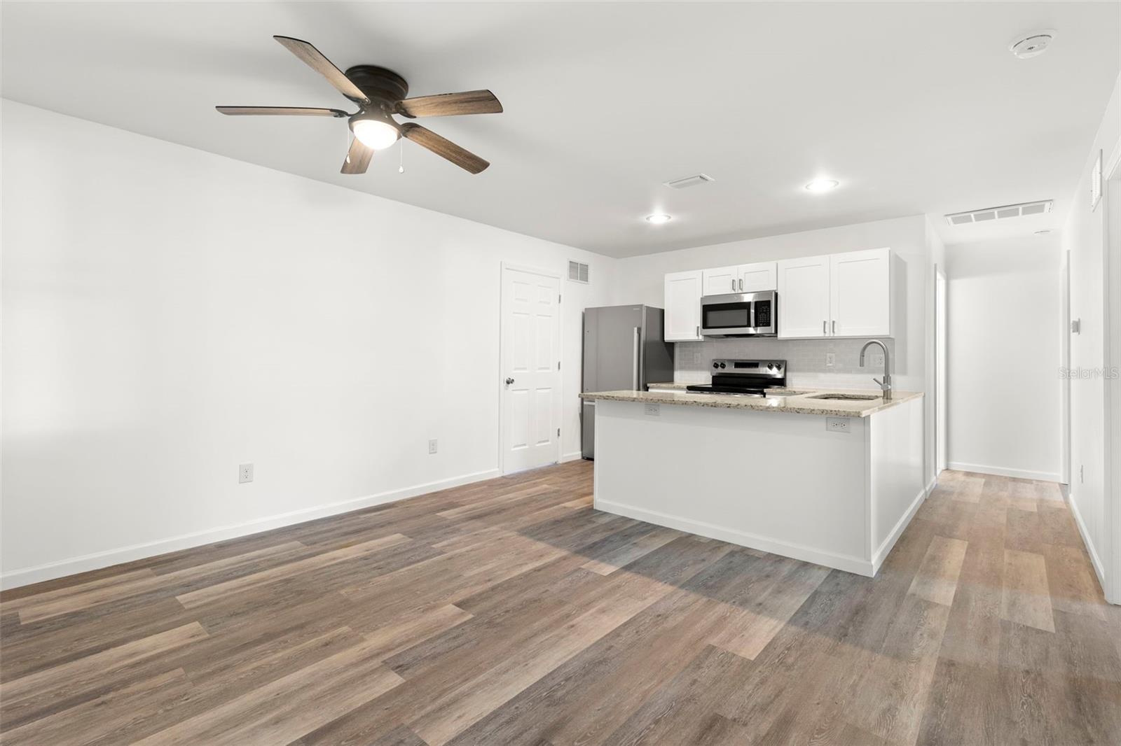 3723 TEMPLE ST, TAMPA, FL — photo 7