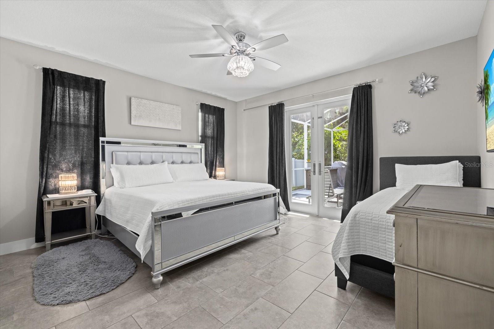 279 AVALON RD, VENICE, FL — photo 22