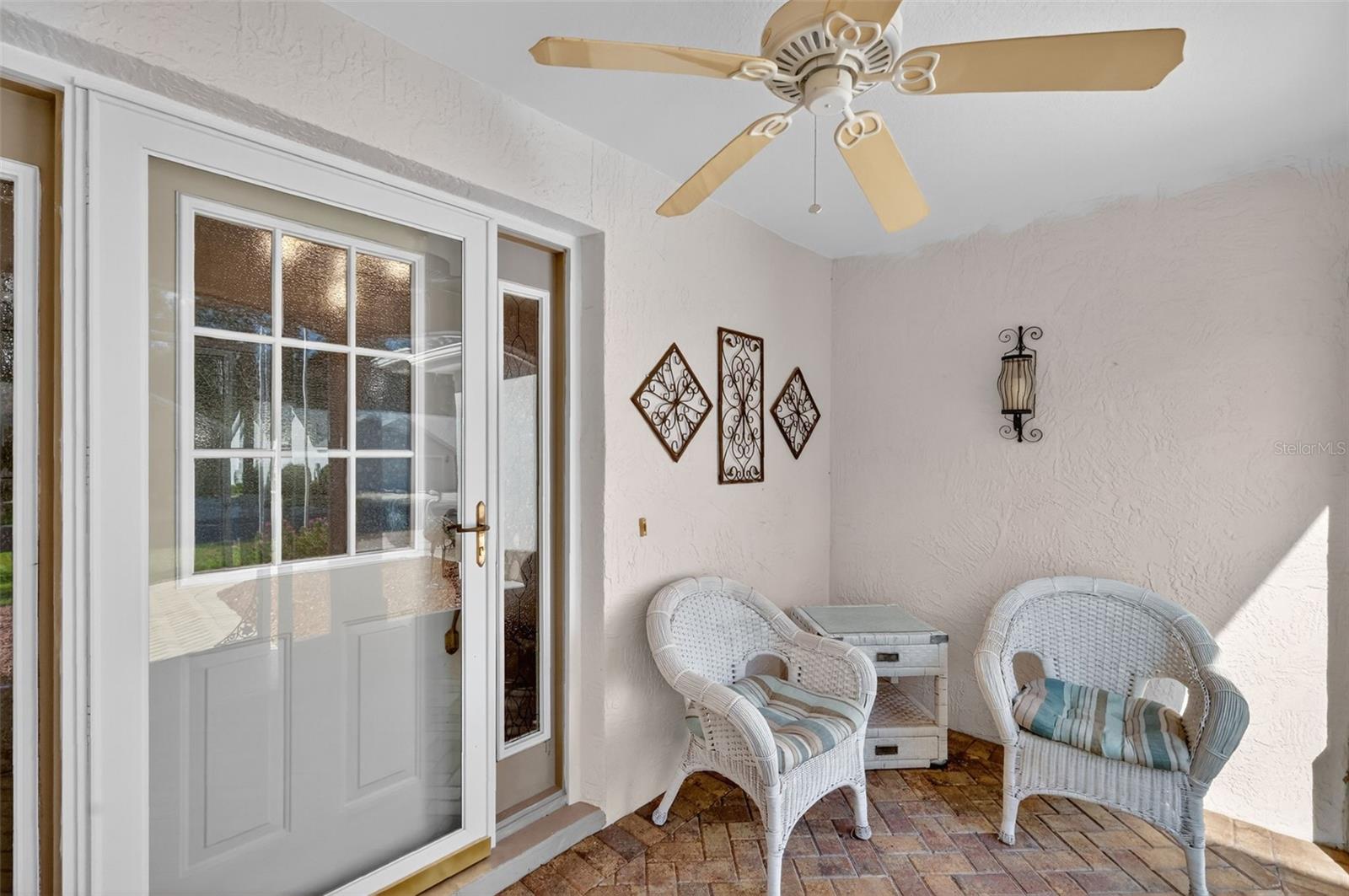 511 LOMA PASEO DR, LADY LAKE, FL — photo 4
