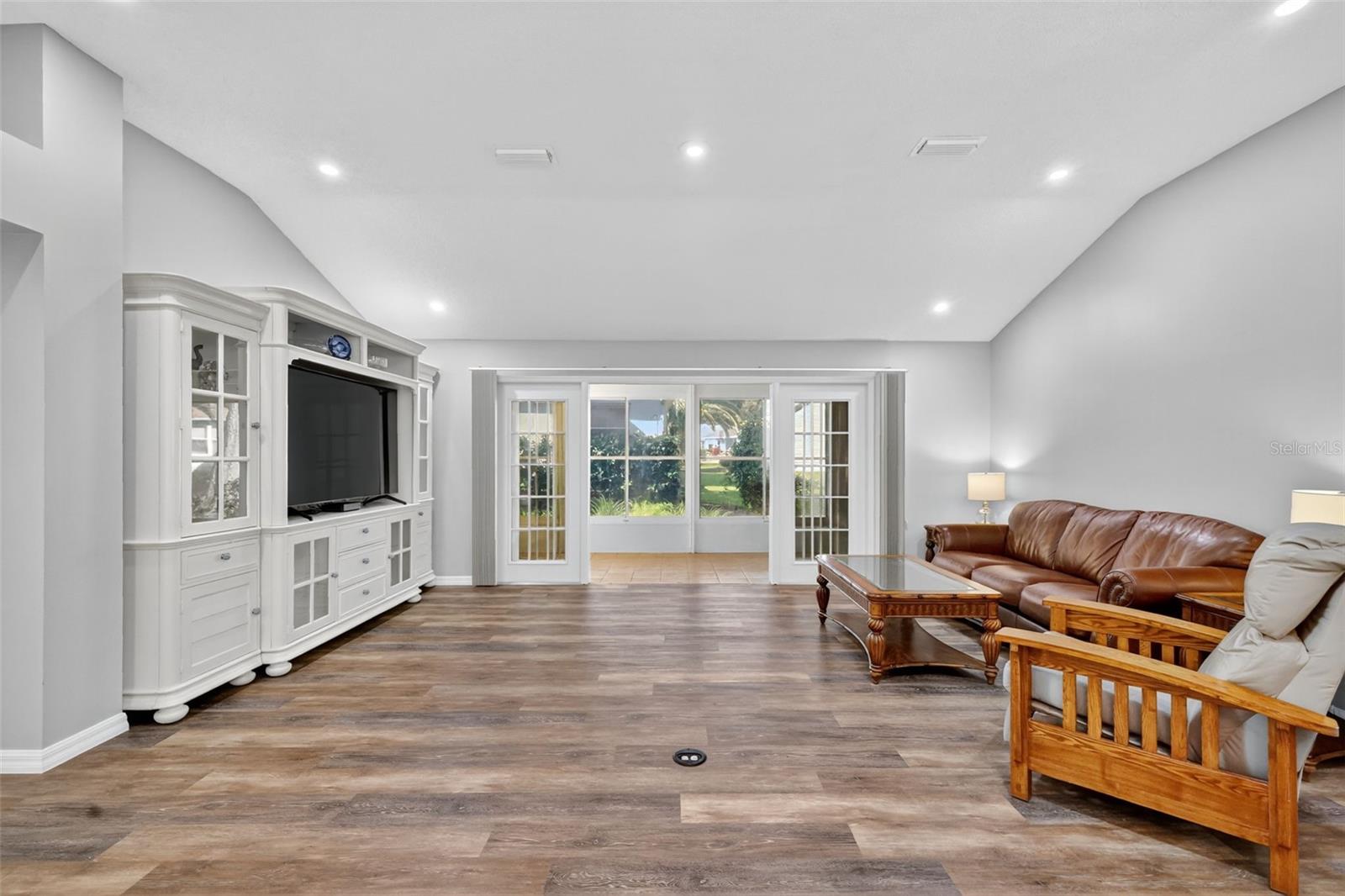 511 LOMA PASEO DR, LADY LAKE, FL — photo 16