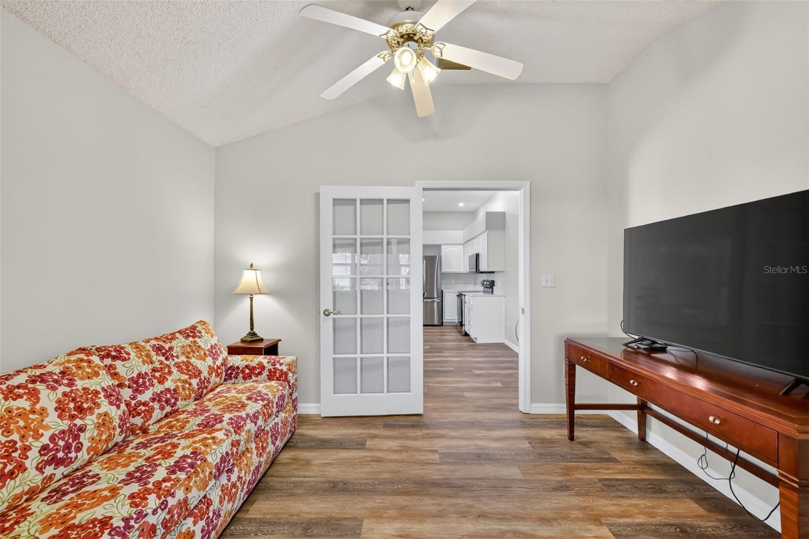511 LOMA PASEO DR, LADY LAKE, FL — photo 46