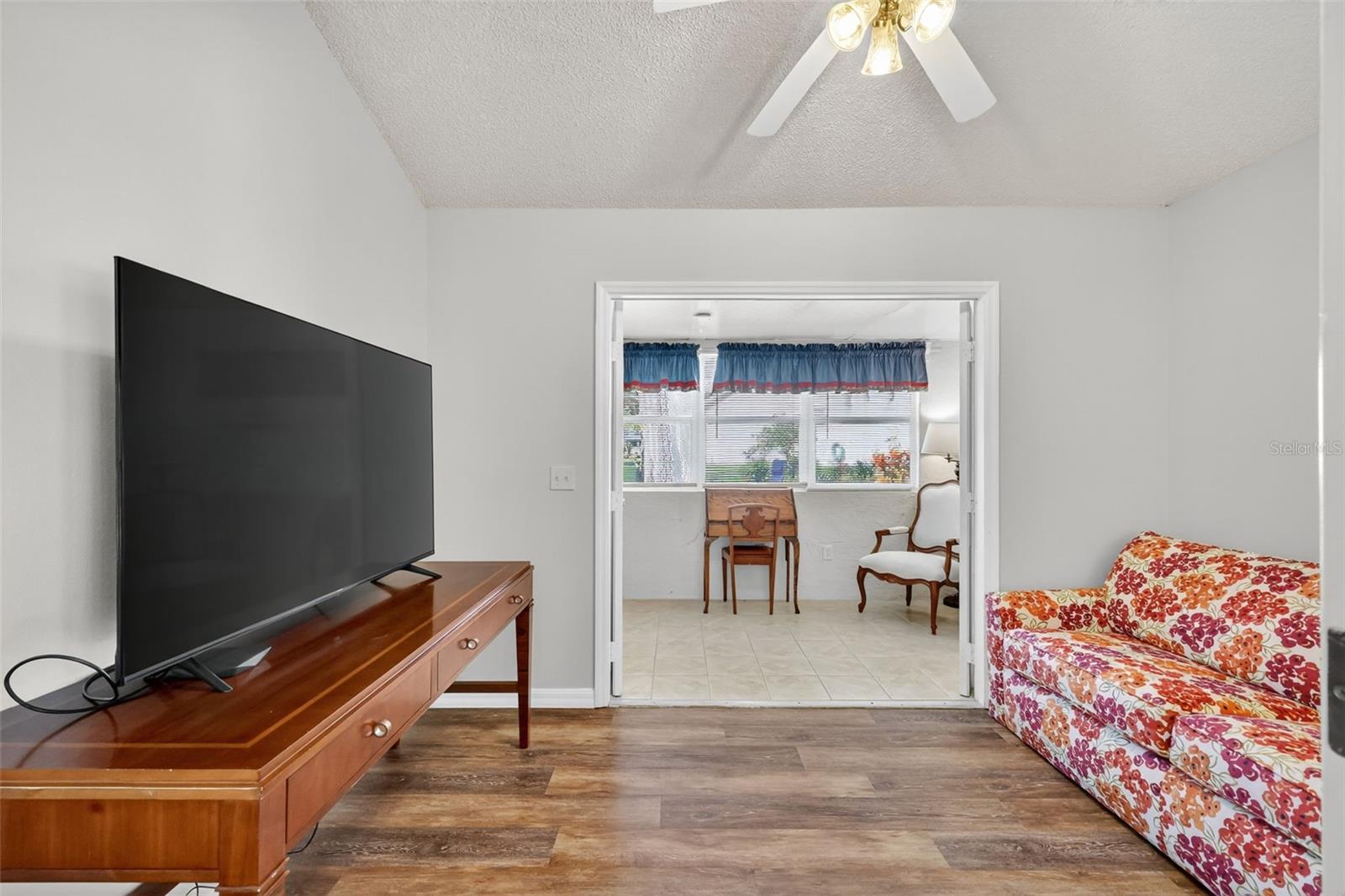 511 LOMA PASEO DR, LADY LAKE, FL — photo 47
