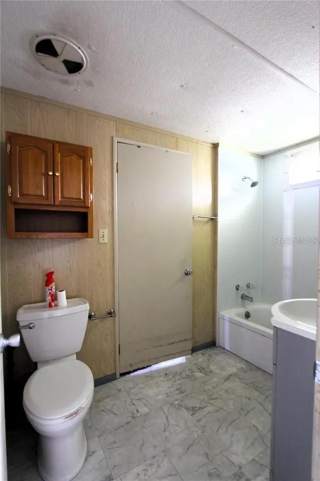 6021 RIDGEWOOD DR, ZEPHYRHILLS, FL — photo 11