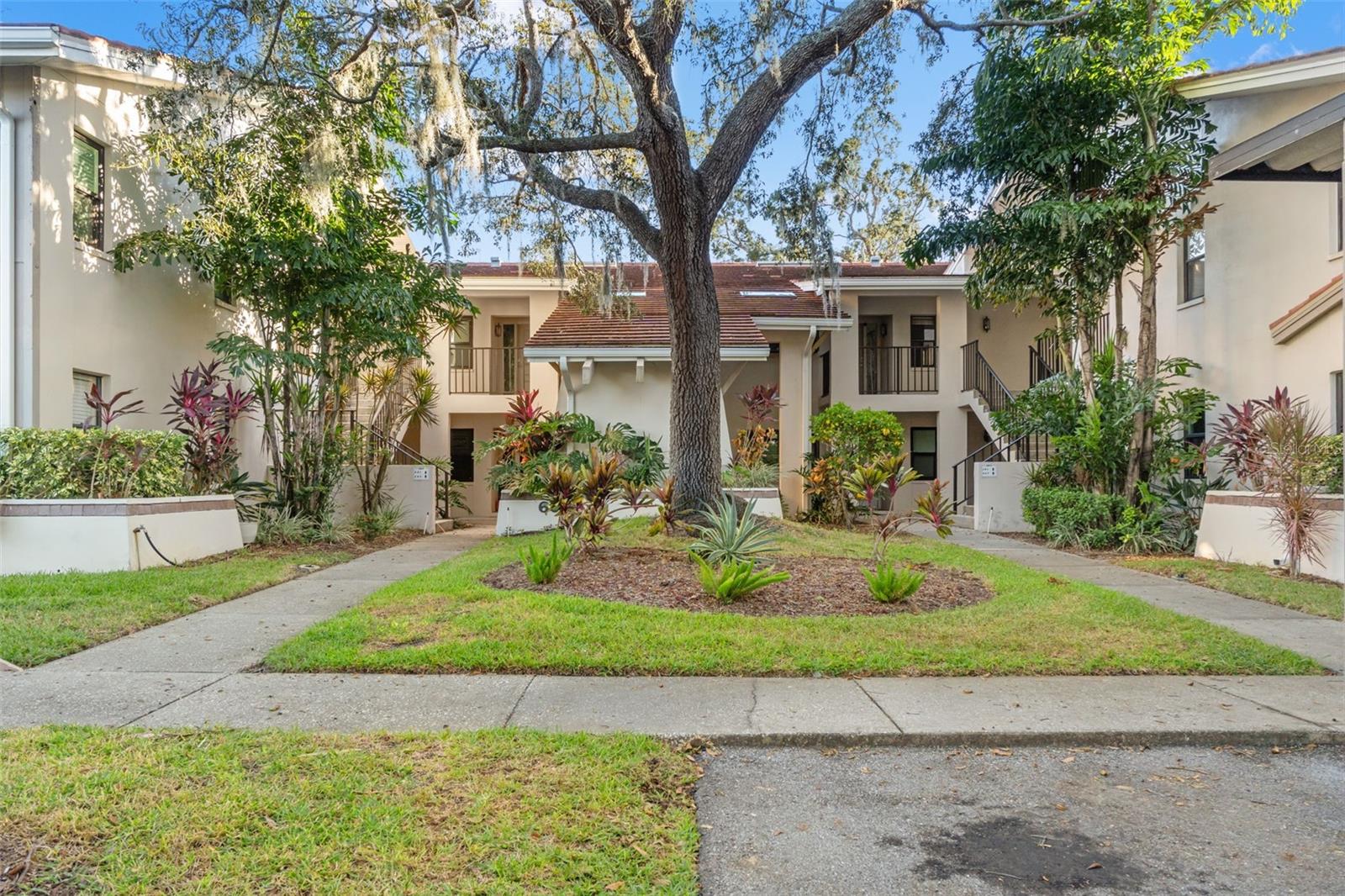 300 S FLORIDA AVE #600F, TARPON SPRINGS, FL — photo 2