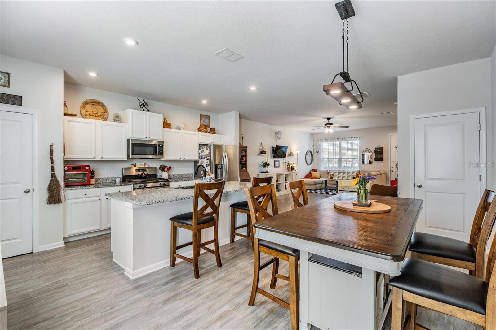 15068 CARAVAN AVE, ODESSA, FL — photo 5