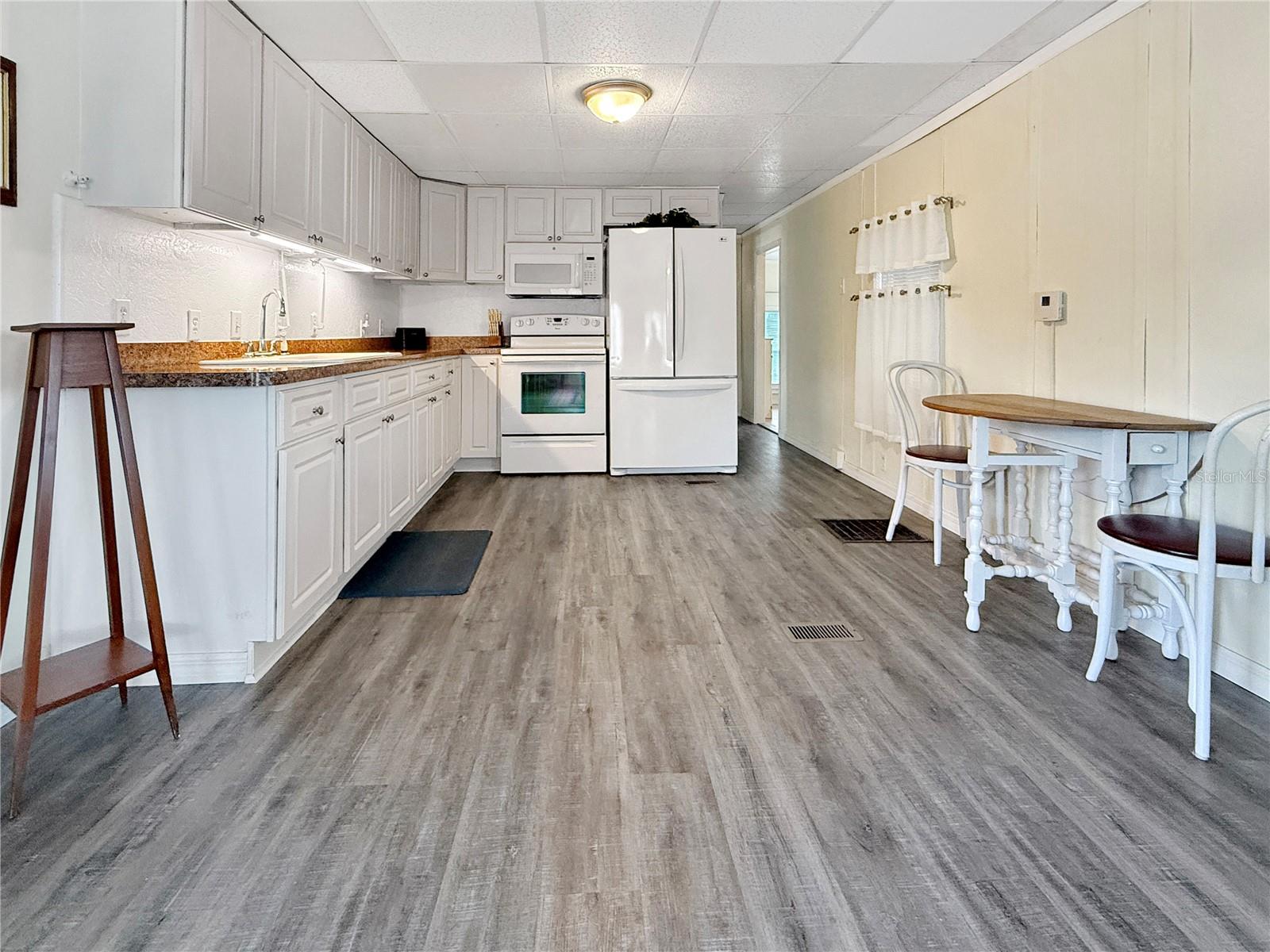 5559 HOLIDAY PARK BLVD, NORTH PORT, FL — photo 8