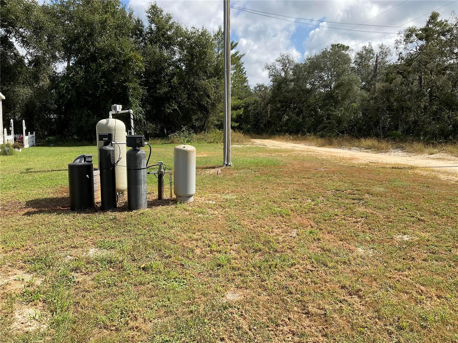 18057 SE 20TH PL, SILVER SPRINGS, FL — photo 17