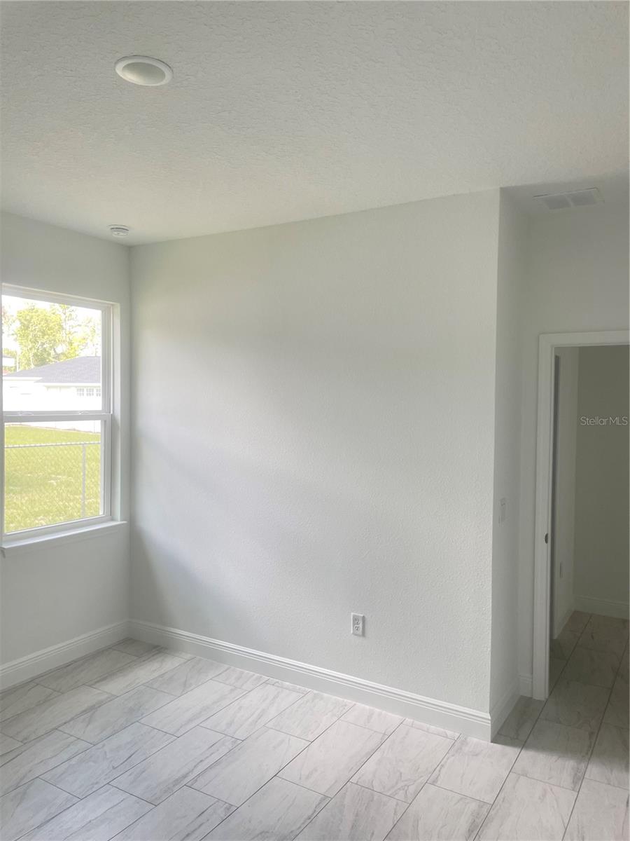 723 MARION OAK TRL, OCALA, FL — photo 14