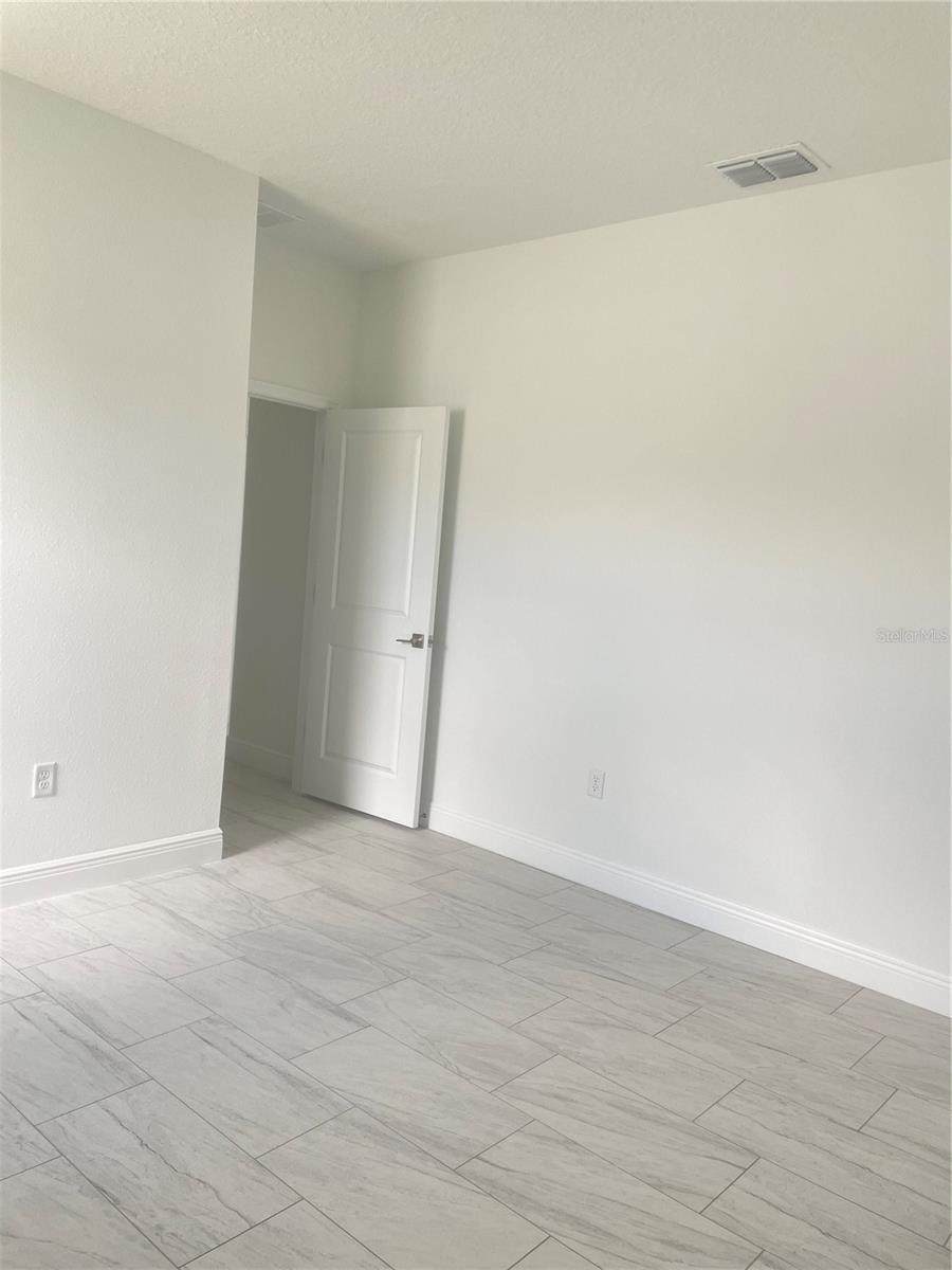 723 MARION OAK TRL, OCALA, FL — photo 15