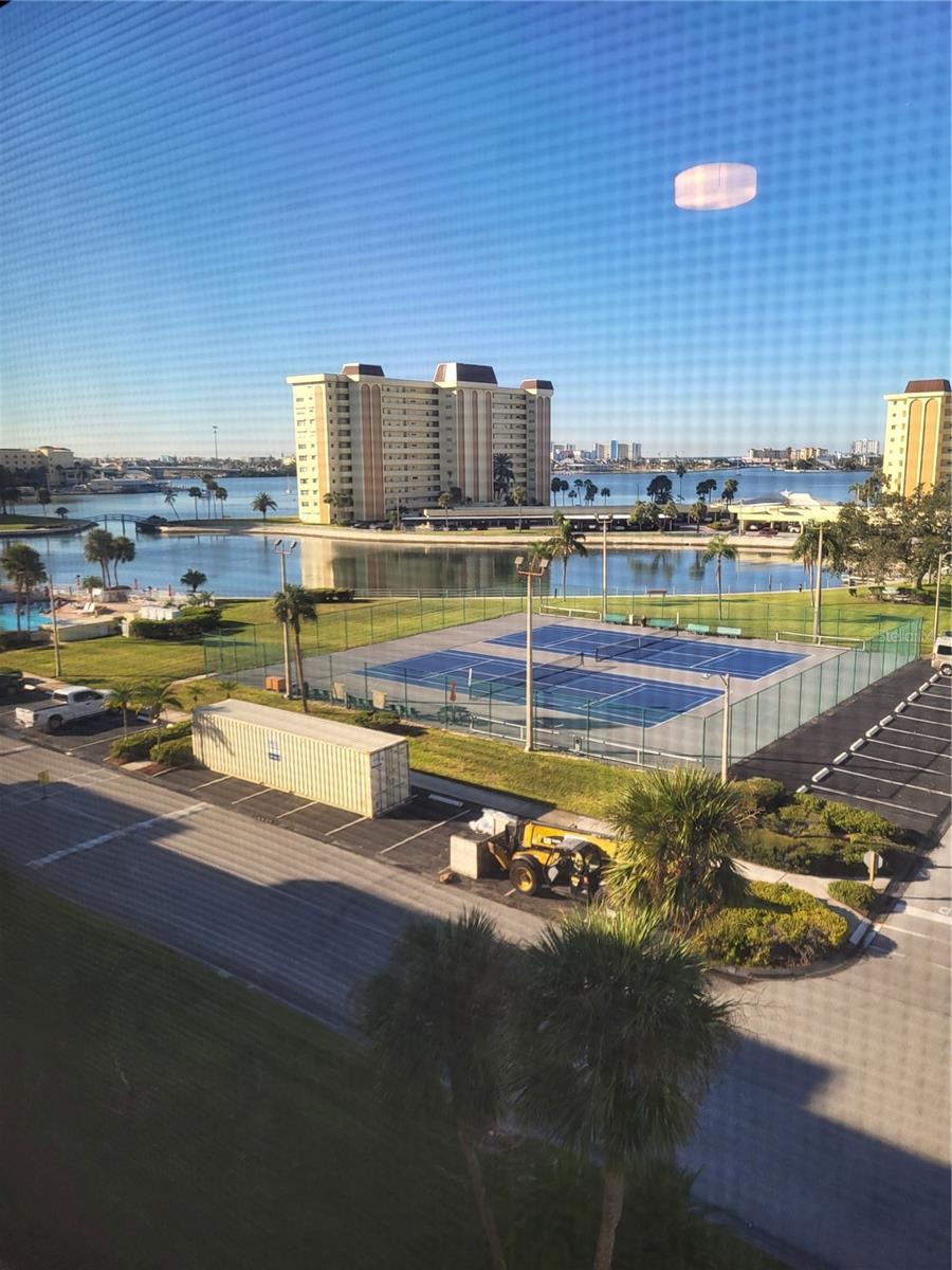 4650 COVE CIR #611, ST PETERSBURG, FL — photo 6