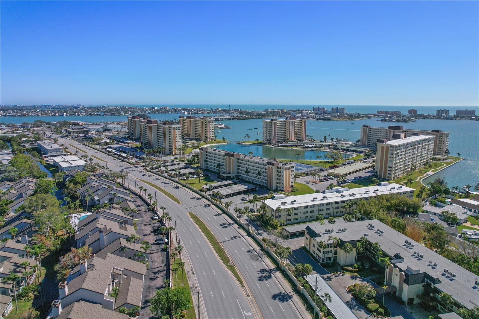 4650 COVE CIR #611, ST PETERSBURG, FL — photo 19