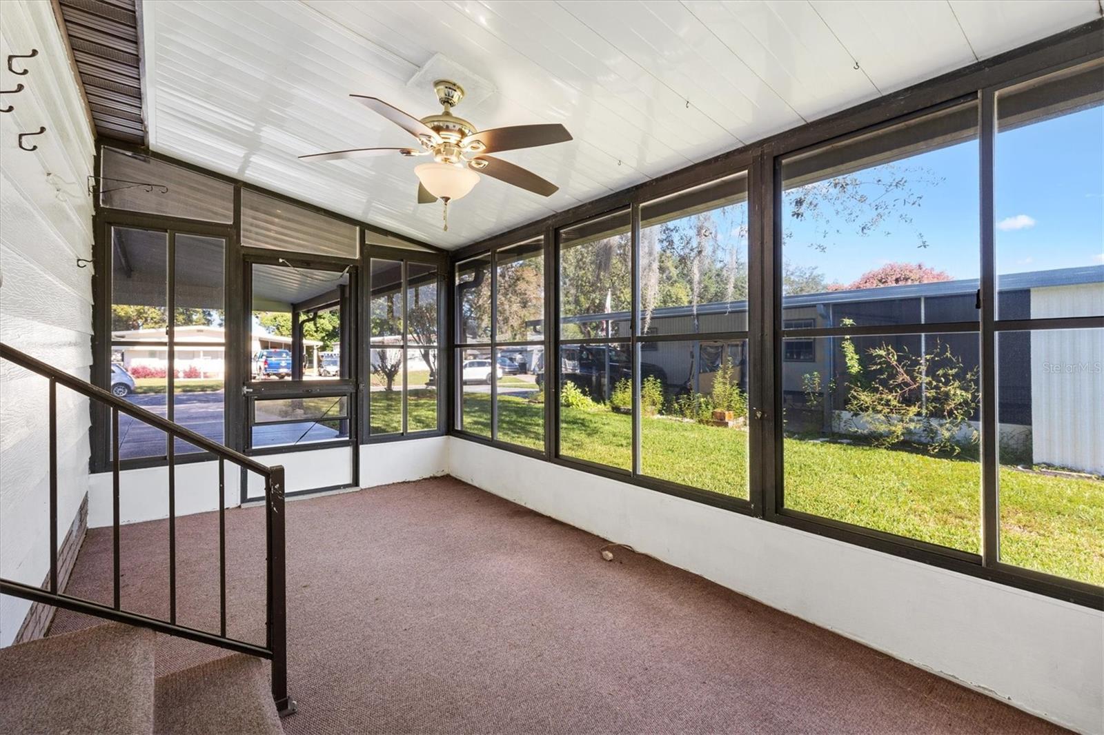 732 ROYAL PALM AVE, LADY LAKE, FL — photo 39