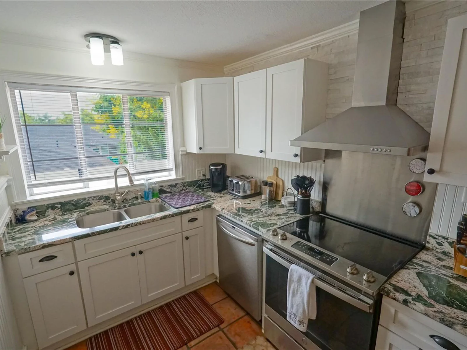 229 E 6TH AVE, MOUNT DORA, FL — photo 29