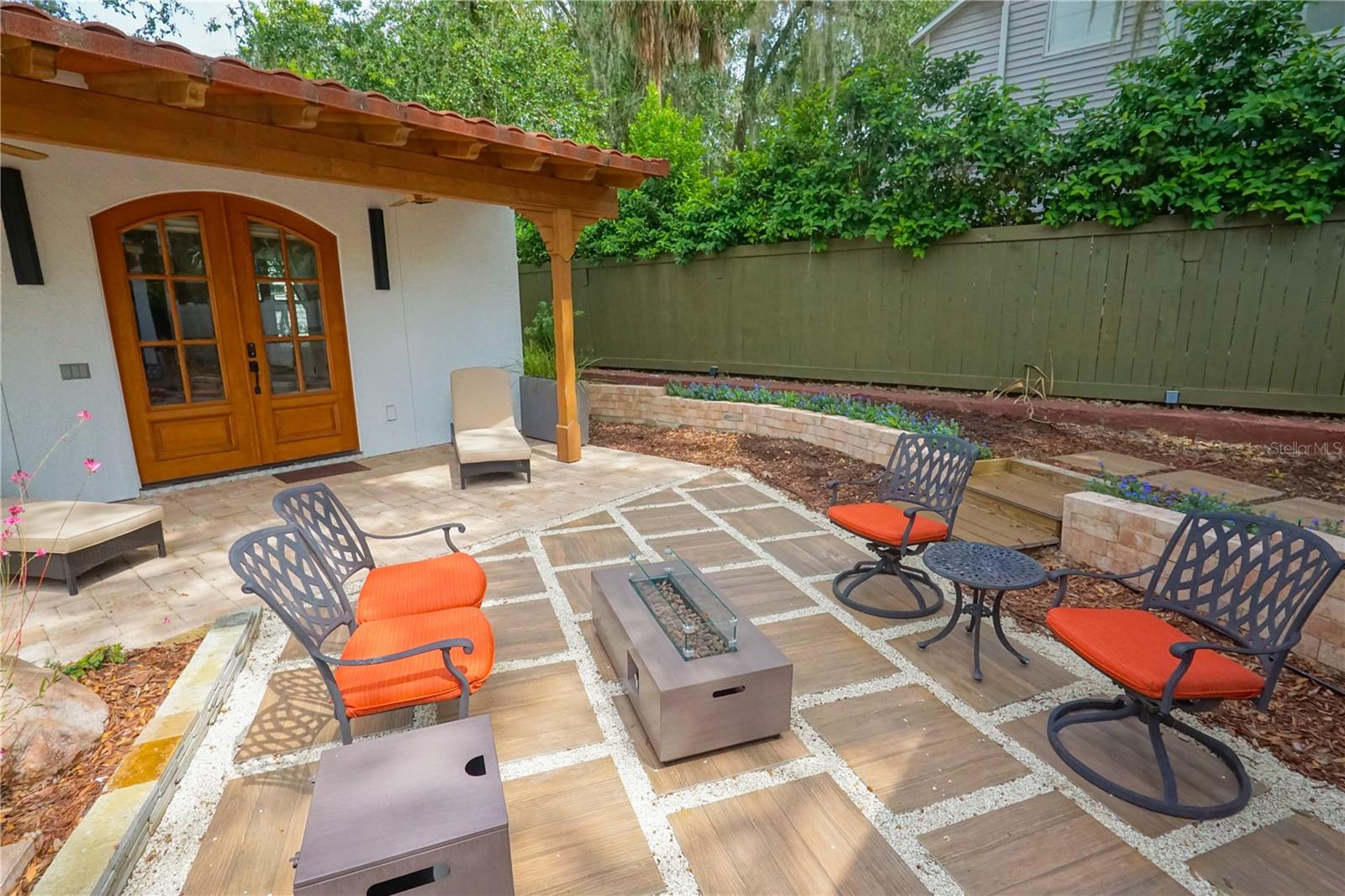 229 E 6TH AVE, MOUNT DORA, FL — photo 93