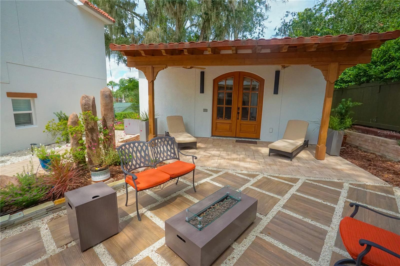 229 E 6TH AVE, MOUNT DORA, FL — photo 96