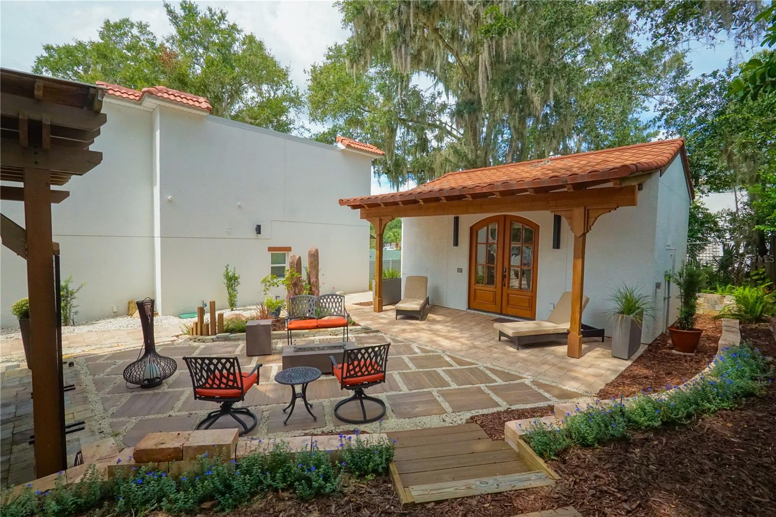 229 E 6TH AVE, MOUNT DORA, FL — photo 98