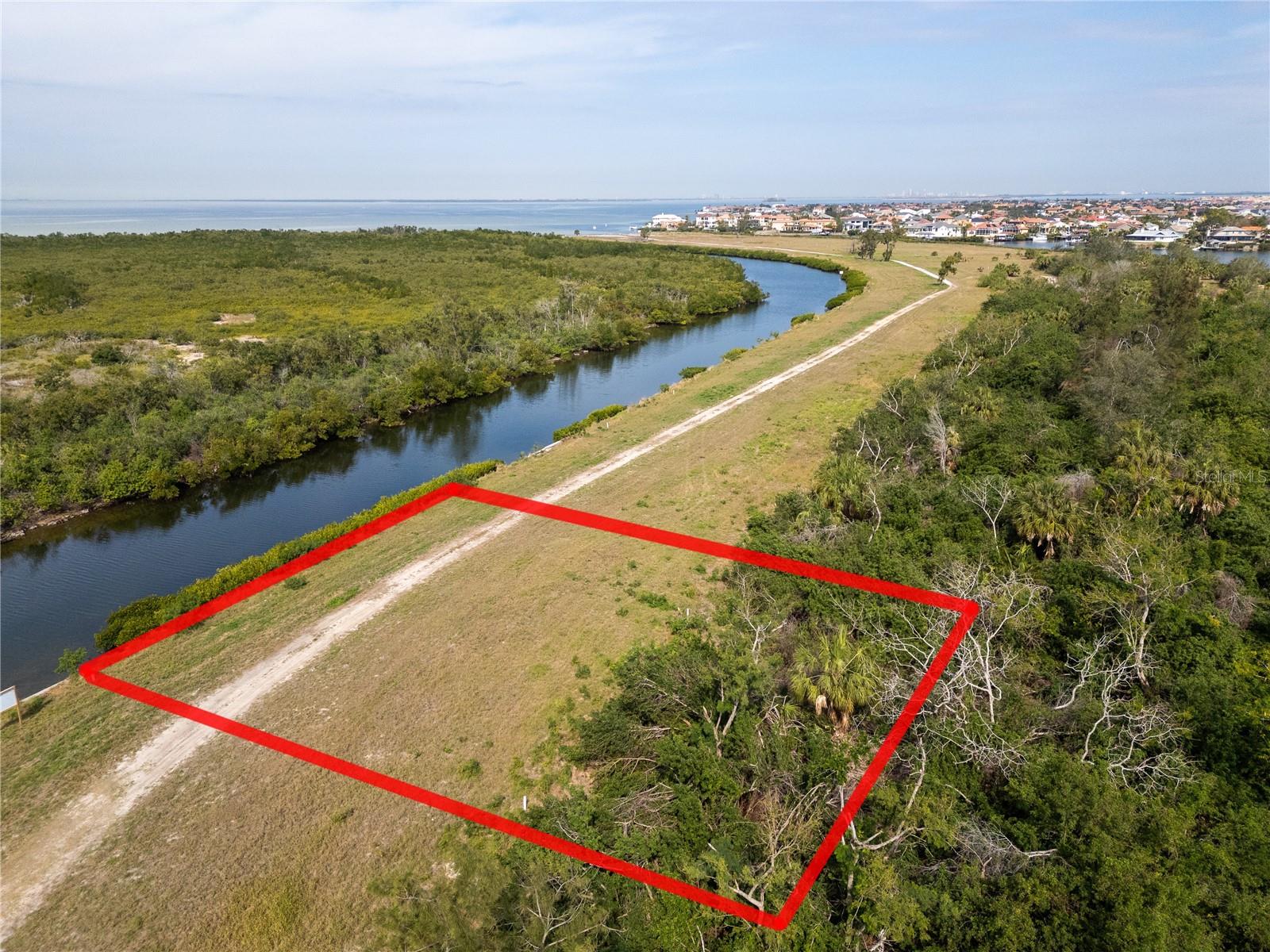 3 HAMMOCK BAY BLVD, APOLLO BEACH, FL — photo 2