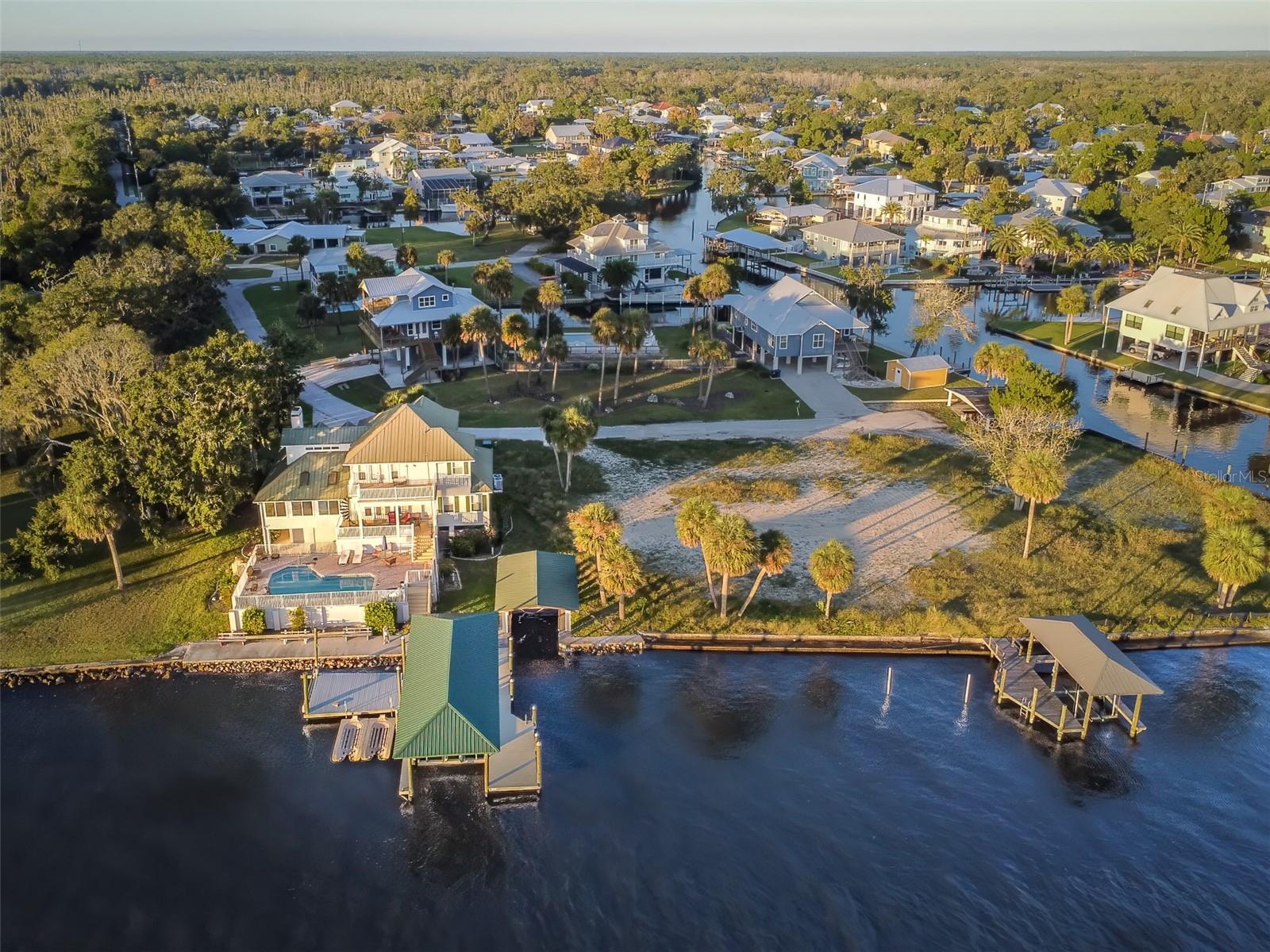 2130 NW 14TH ST, CRYSTAL RIVER, FL — photo 4