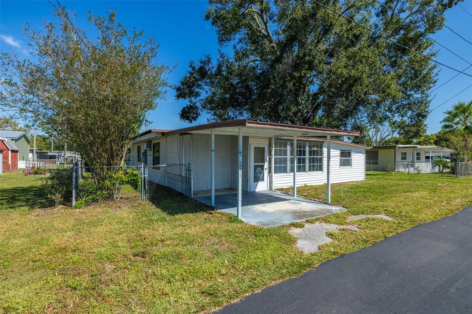 39019 HEATH DR, ZEPHYRHILLS, FL — photo 2