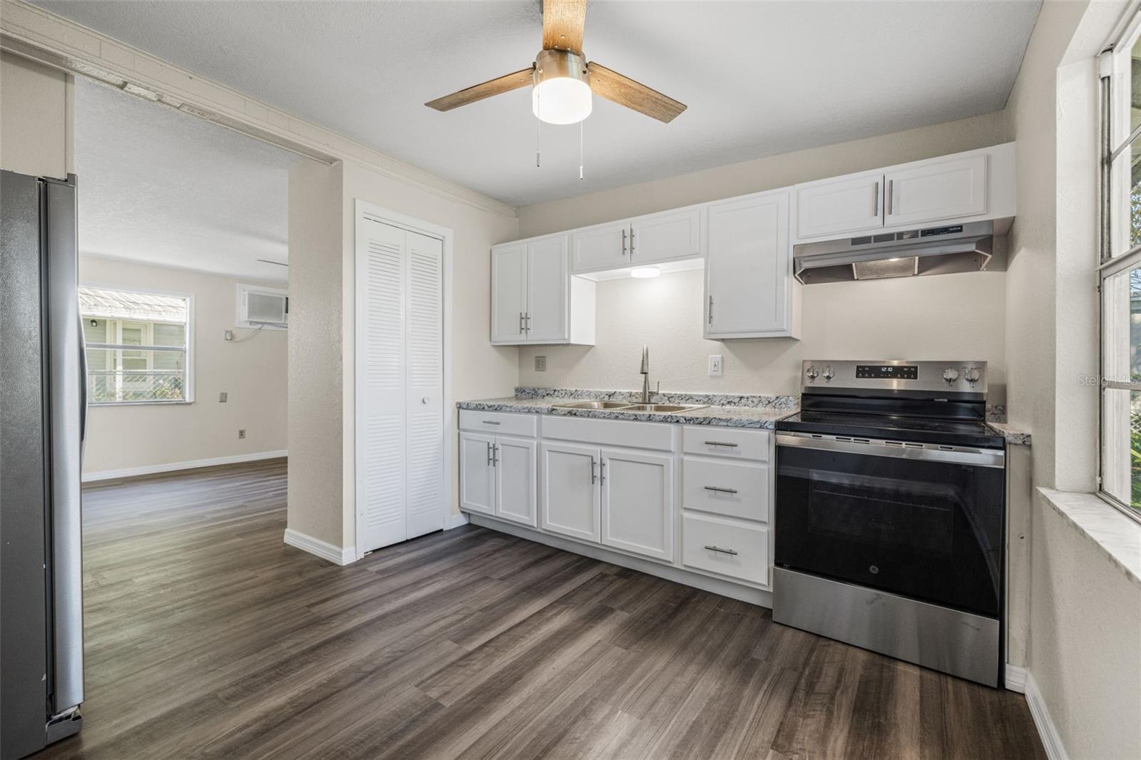 39019 HEATH DR, ZEPHYRHILLS, FL — photo 12