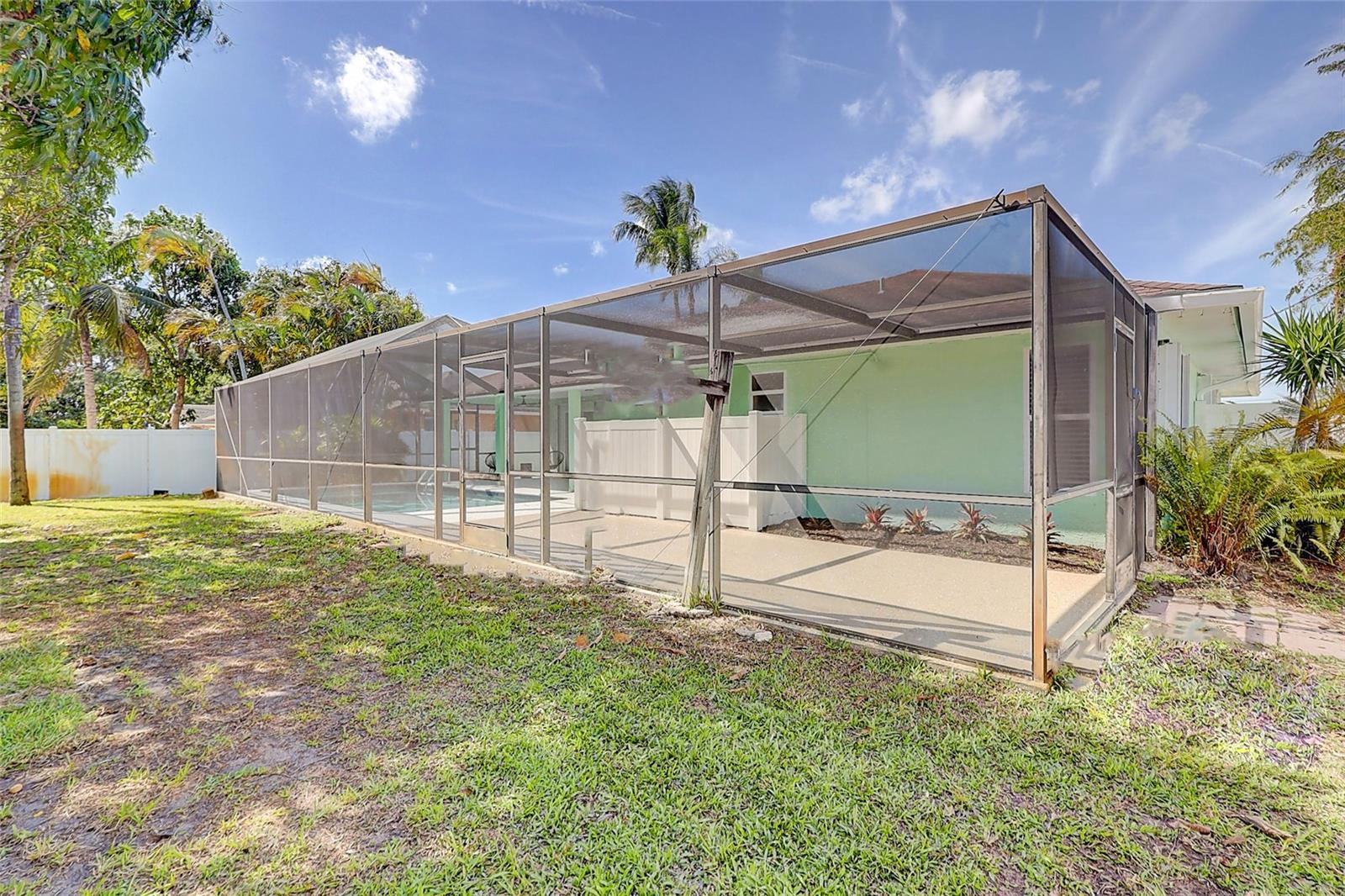 238 SW GROVE AVE, PORT ST LUCIE, FL — photo 82