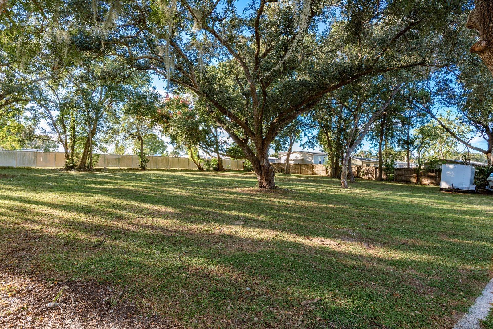 1416 GROVE AVE, LEESBURG, FL — photo 123