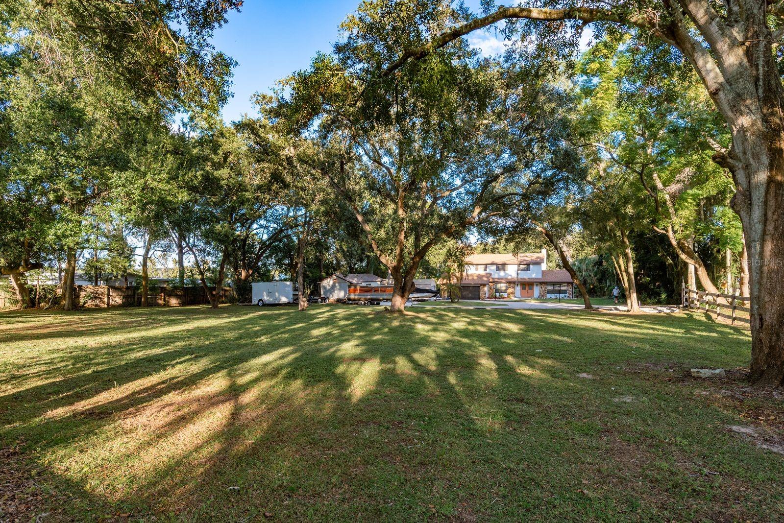 1416 GROVE AVE, LEESBURG, FL — photo 124