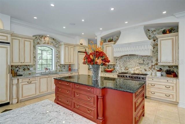 829 BRUCE AVE, CLEARWATER BEACH, FL — photo 7