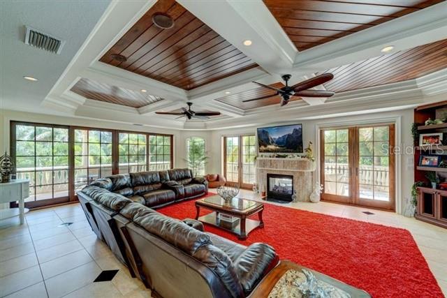 829 BRUCE AVE, CLEARWATER BEACH, FL — photo 16