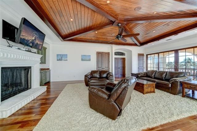 829 BRUCE AVE, CLEARWATER BEACH, FL — photo 43