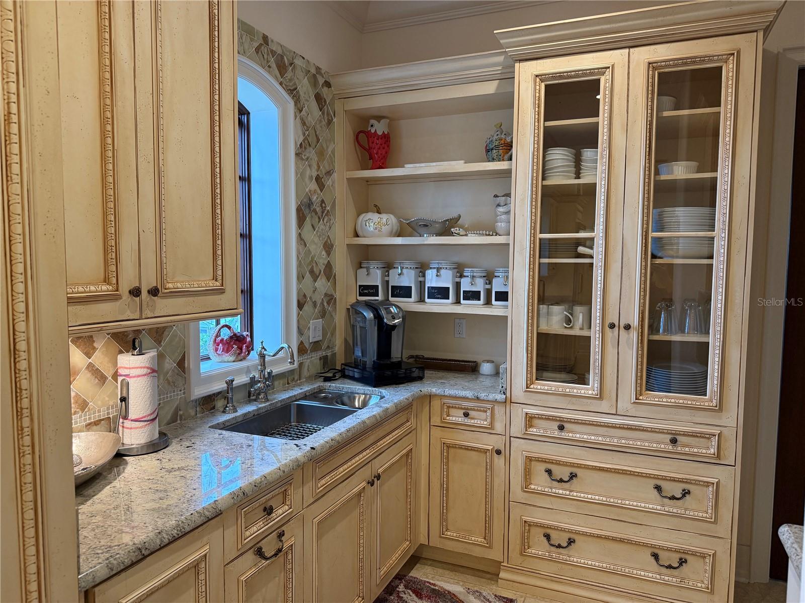 829 BRUCE AVE, CLEARWATER BEACH, FL — photo 11