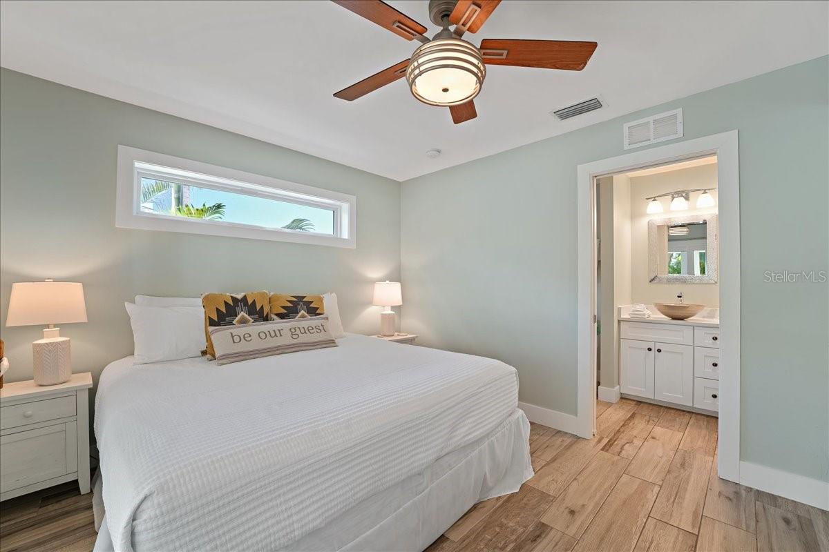 111 CEDAR AVE, ANNA MARIA, FL — photo 14