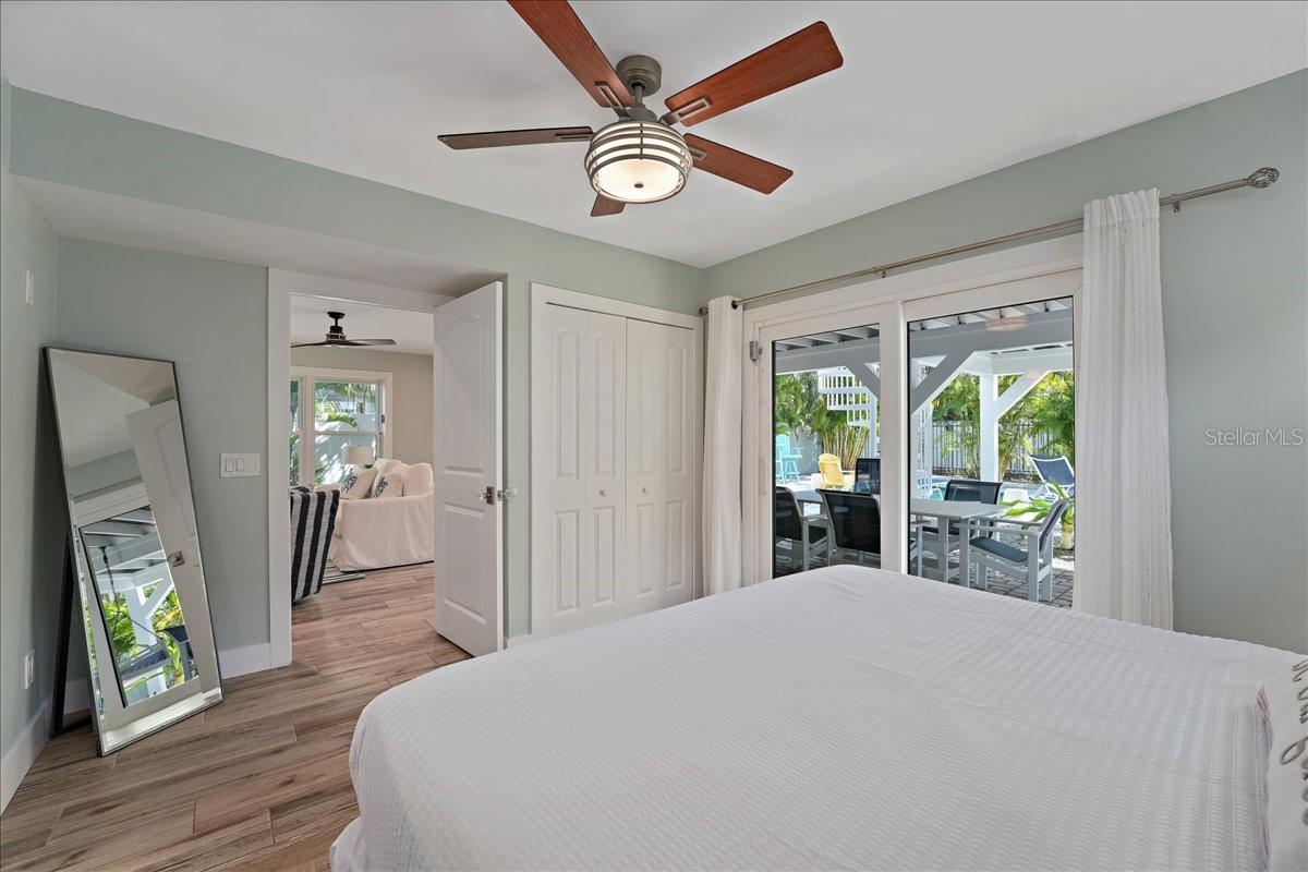 111 CEDAR AVE, ANNA MARIA, FL — photo 16