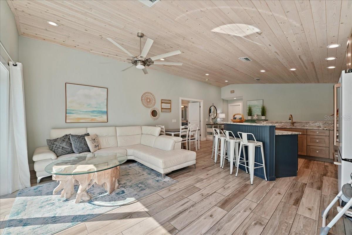 111 CEDAR AVE, ANNA MARIA, FL — photo 18