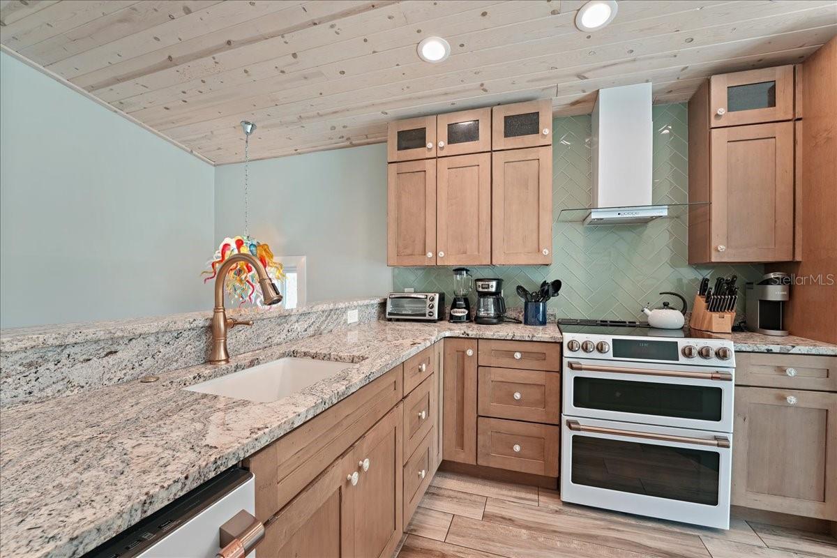 111 CEDAR AVE, ANNA MARIA, FL — photo 19