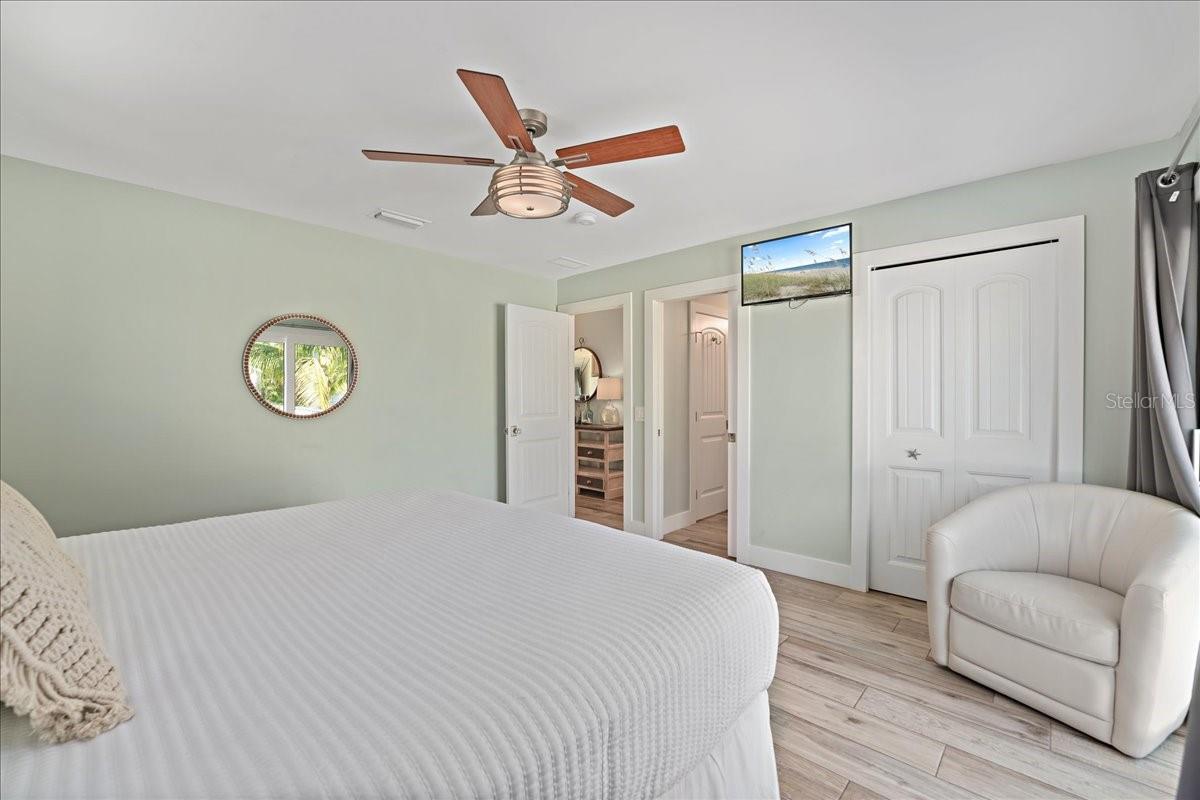 111 CEDAR AVE, ANNA MARIA, FL — photo 35