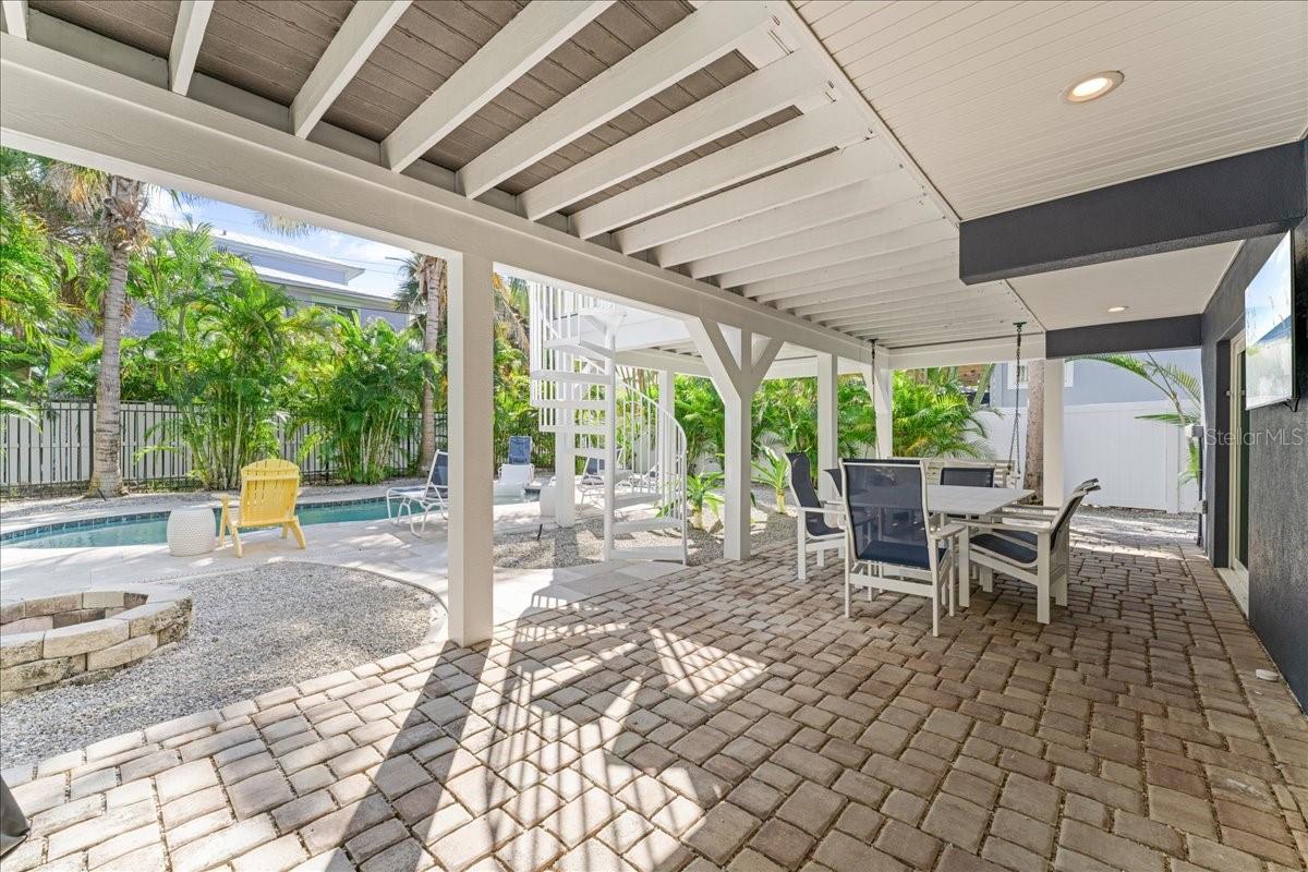 111 CEDAR AVE, ANNA MARIA, FL — photo 38