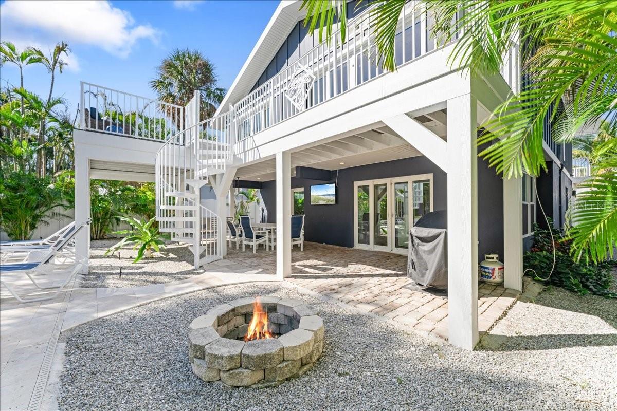 111 CEDAR AVE, ANNA MARIA, FL — photo 41