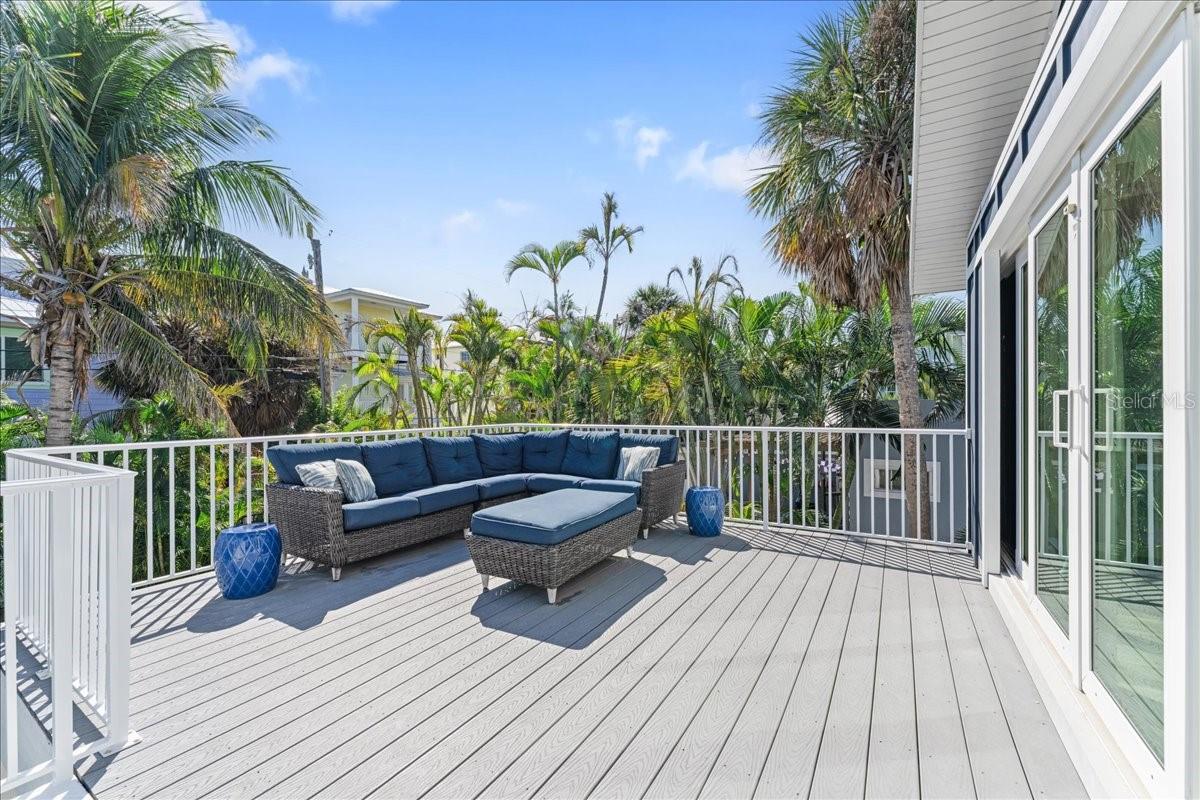 111 CEDAR AVE, ANNA MARIA, FL — photo 42