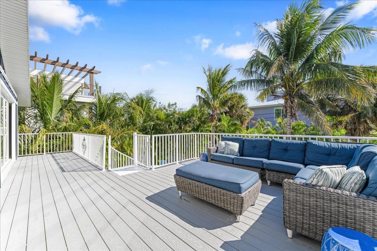 111 CEDAR AVE, ANNA MARIA, FL — photo 43
