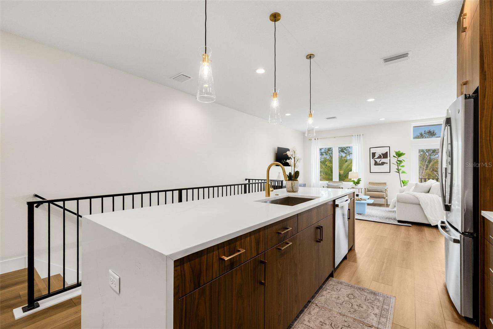 490 87TH AVENUE NORTH, ST PETERSBURG, FL — photo 38