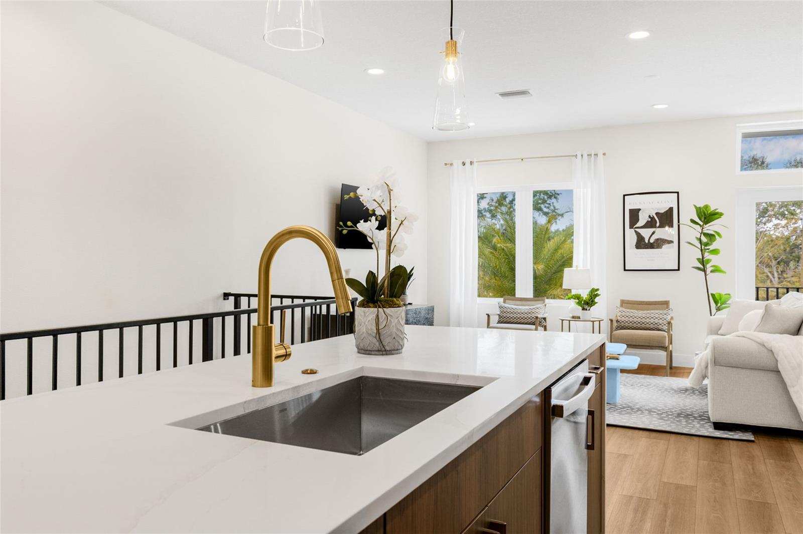 490 87TH AVENUE NORTH, ST PETERSBURG, FL — photo 39