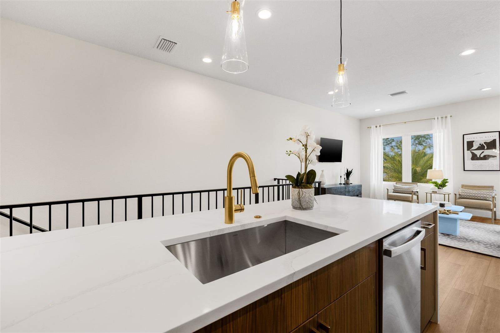 490 87TH AVENUE NORTH, ST PETERSBURG, FL — photo 41