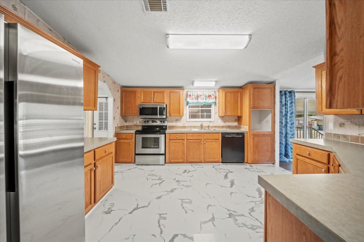 101 EDGEWOOD BLVD, LAKE WALES, FL — photo 9