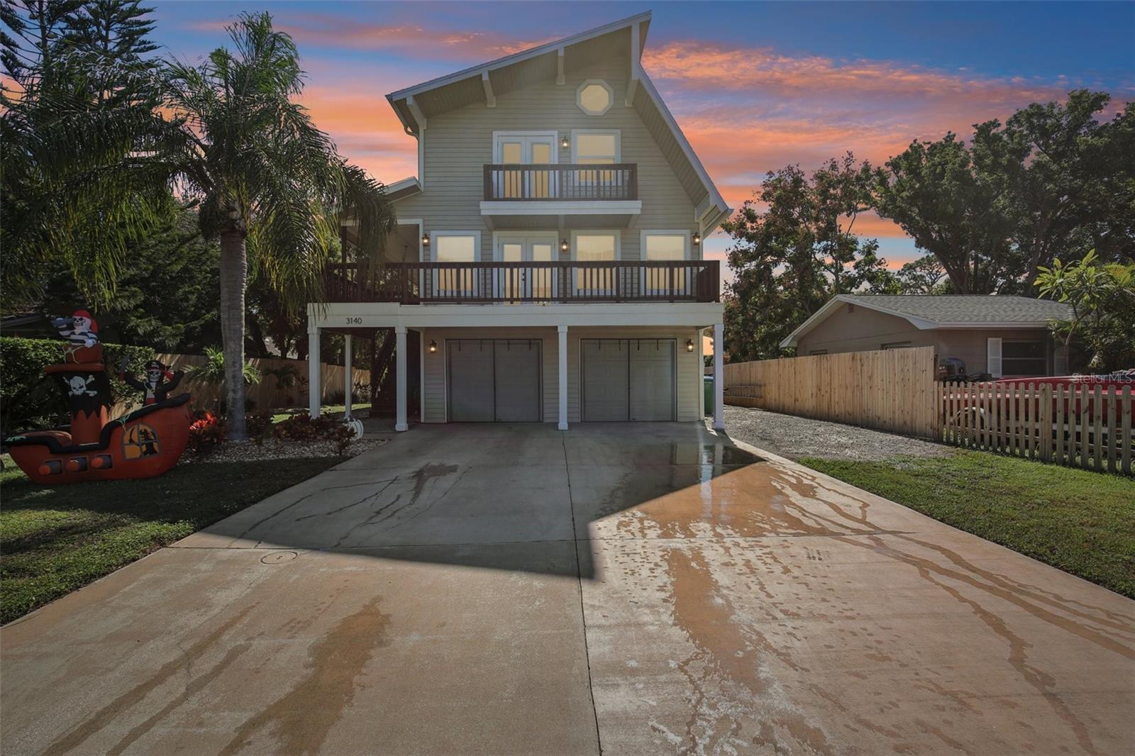 3140 N CANAL DR, PALM HARBOR, FL