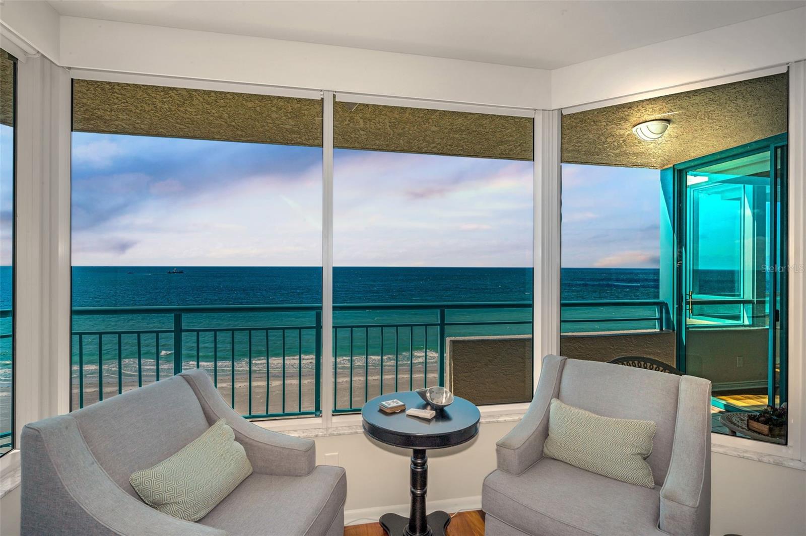 1520 GULF BLVD #1101, CLEARWATER BEACH, FL — photo 3