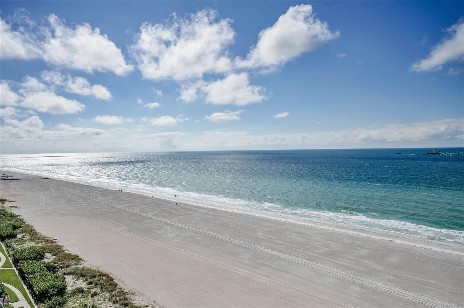 1520 GULF BLVD #1101, CLEARWATER BEACH, FL — photo 31